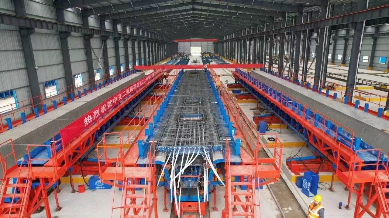 中交二航局湖北燕矶长江大桥智慧梁场 (2)