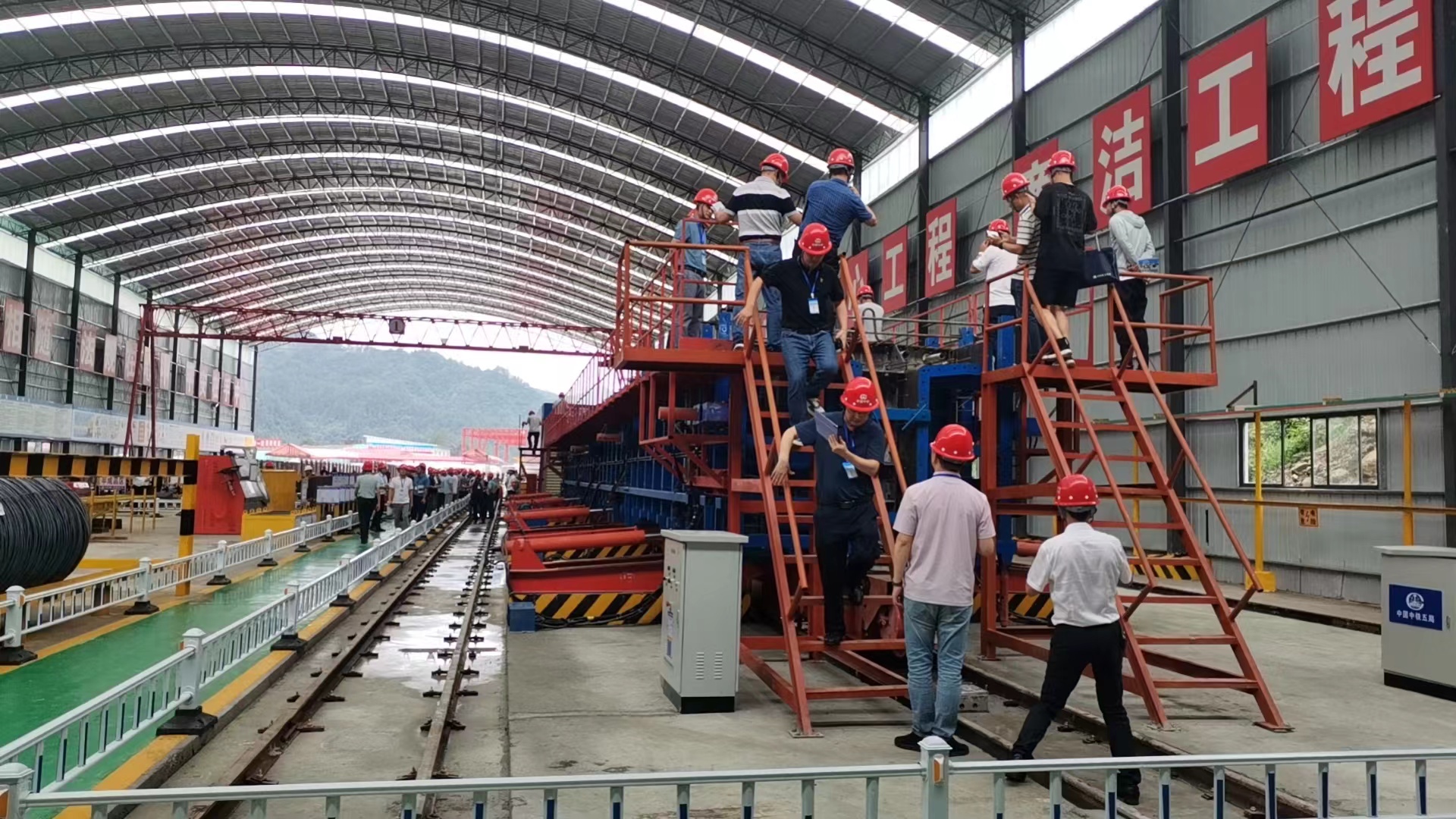 中铁五局集团湖南桑龙高速智慧梁场 (2)