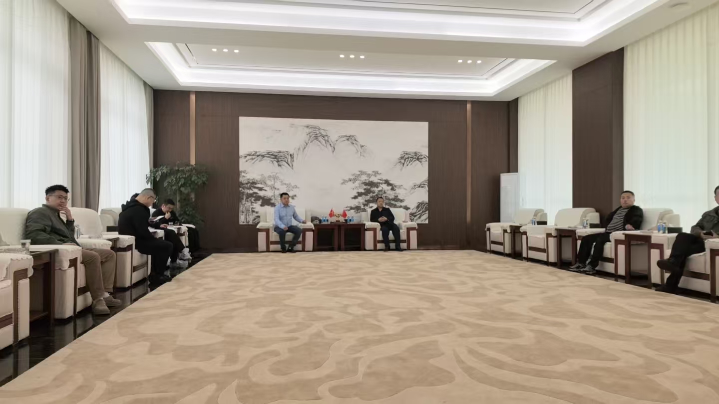 贵州客户来我公司考察智慧梁厂生产线