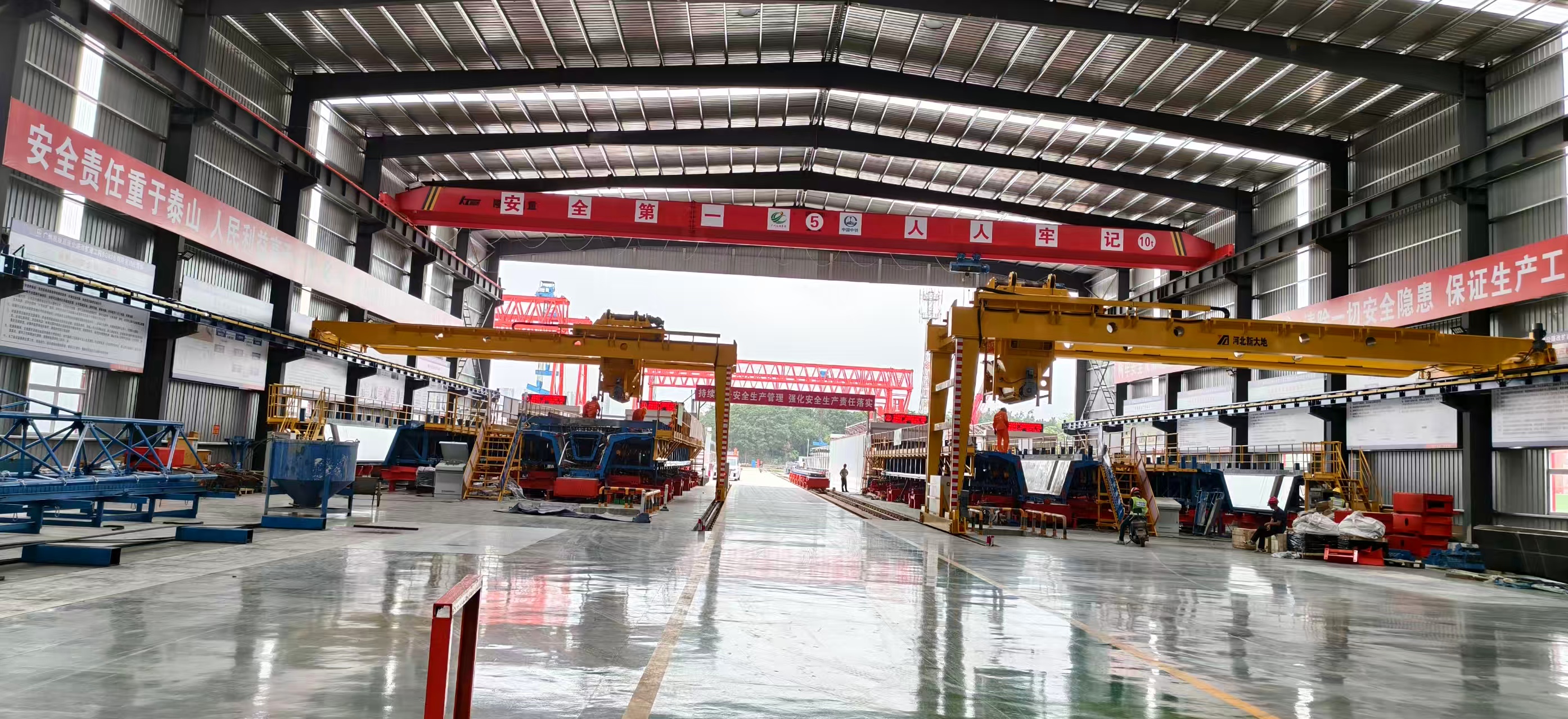 广州公路局机场改扩建智慧梁厂